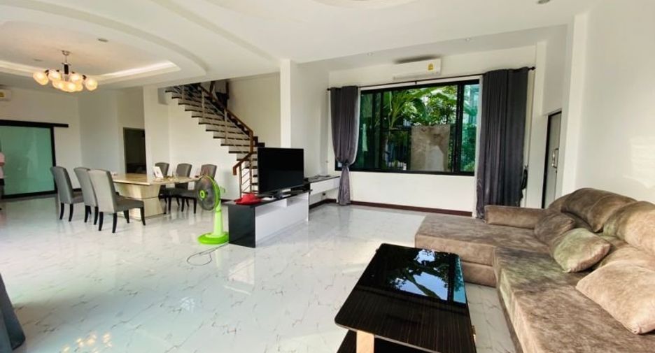 For rent and for sale 3 bedrooms house in Bang Lamung, Chonburi