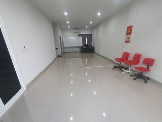 For rent 3 bed office in Lat Phrao, Bangkok