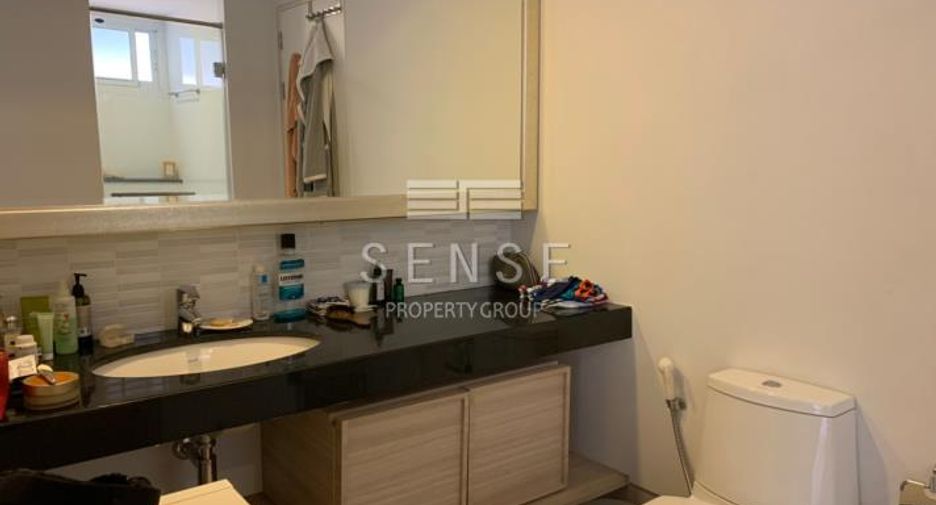 For rent 4 bedrooms condo in Bang Na, Bangkok
