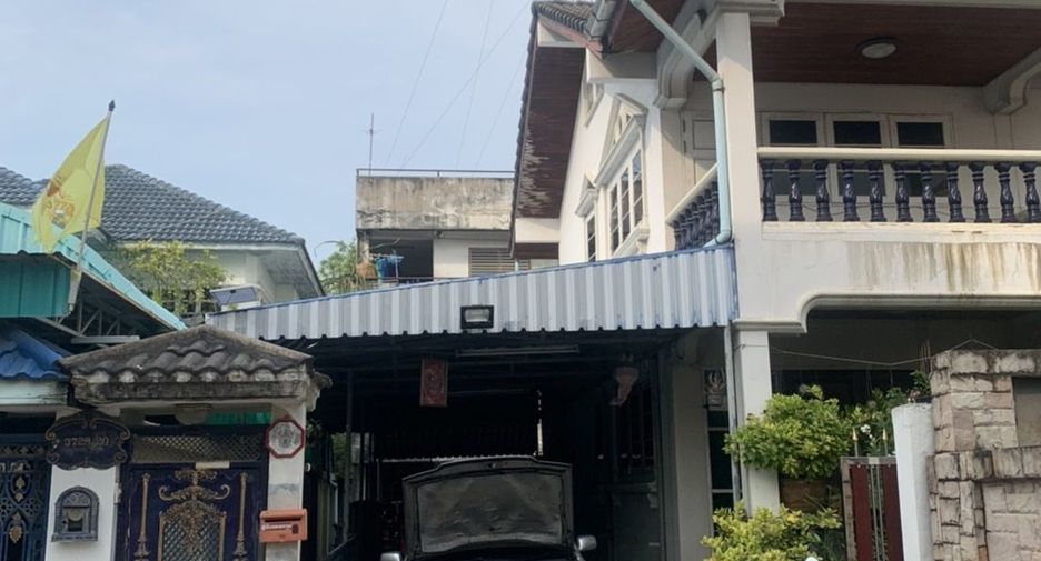 For sale 4 bed house in Bang Kho Laem, Bangkok