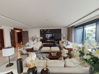 For rent and for sale 4 bedrooms condo in Pathum Wan, Bangkok