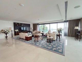 For rent and for sale 4 bedrooms condo in Pathum Wan, Bangkok