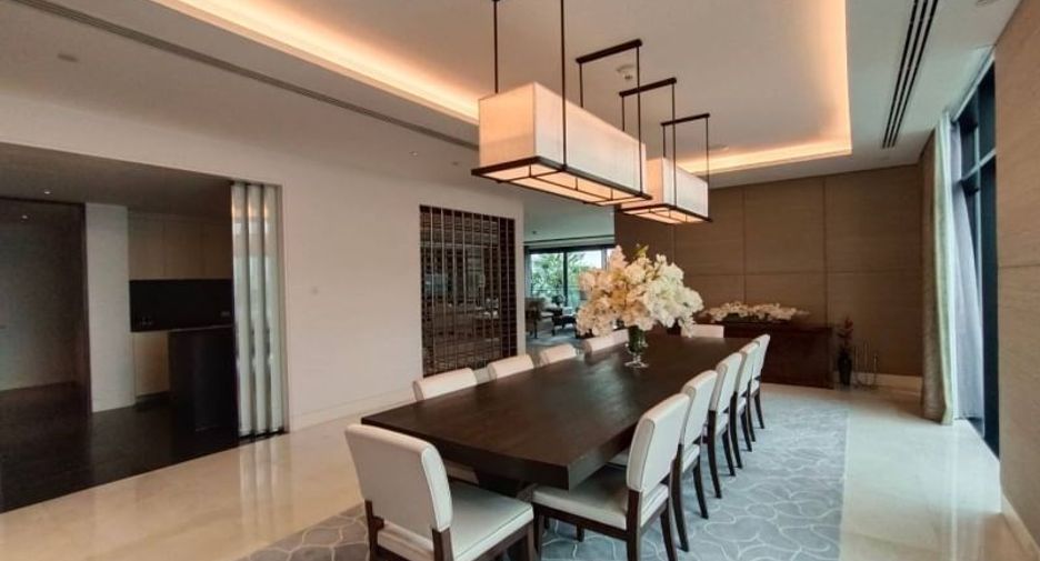 Condo en alquiler y en venta de 4 habitaciones en Pathum Wan, Bangkok