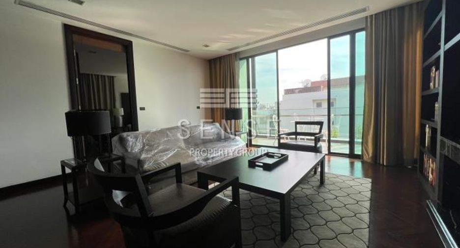For rent 2 bedrooms condo in Watthana, Bangkok