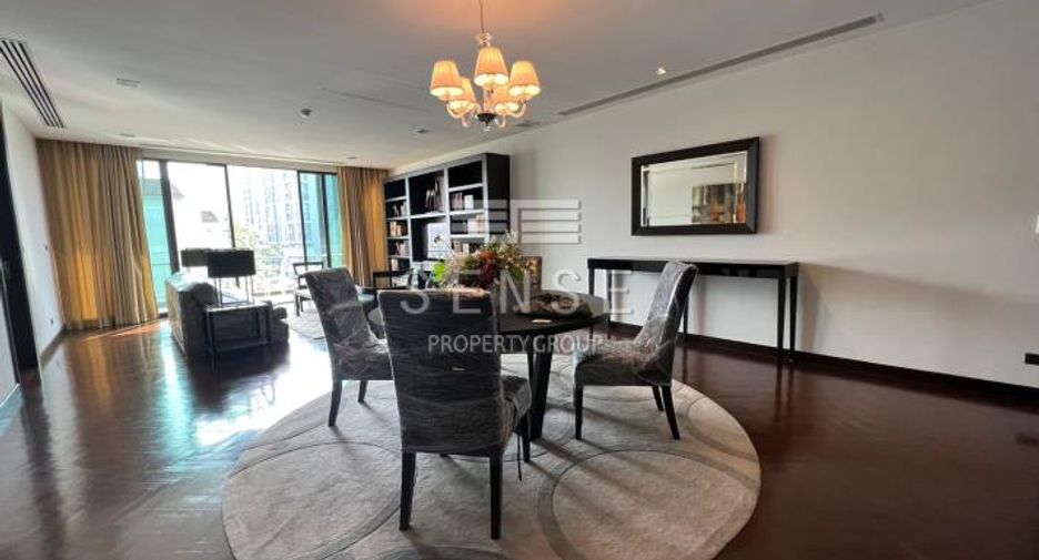 For rent 2 bedrooms condo in Watthana, Bangkok
