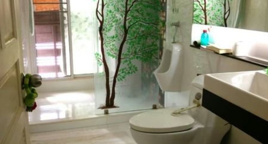 For sale 3 bedrooms retail Space in Mueang Chiang Mai, Chiang Mai