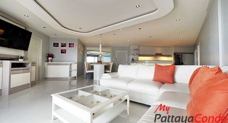 For rent 3 bedrooms condo in Bang Lamung, Chonburi