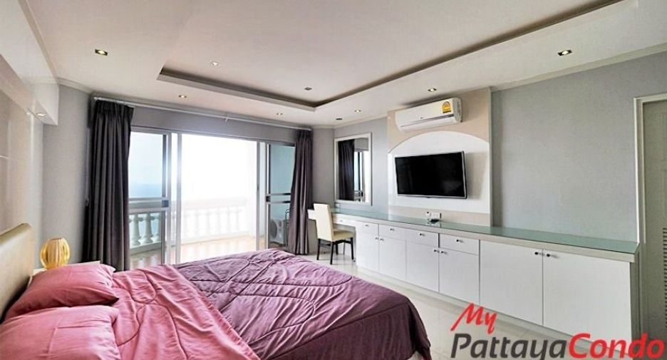 For rent 3 bedrooms condo in Bang Lamung, Chonburi