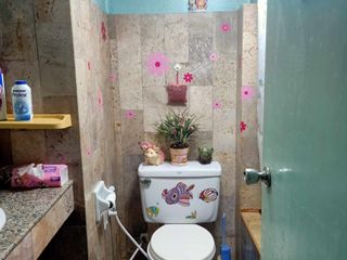 For sale 1 bed condo in Saphan Sung, Bangkok