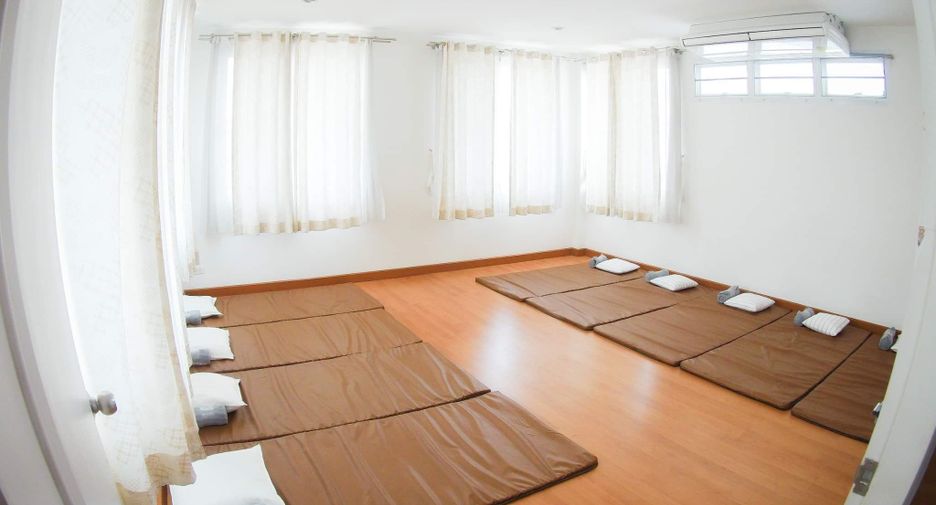 ให้เช่า 4 เตียง บ้านเดี่ยว ใน จอมทอง, กรุงเทพฯ