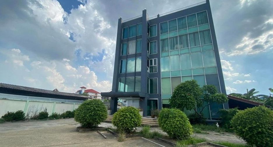 For sale 1 bed office in Bang Kapi, Bangkok