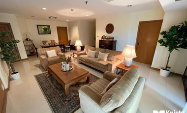 For sale 3 bed condo in Khlong Toei, Bangkok