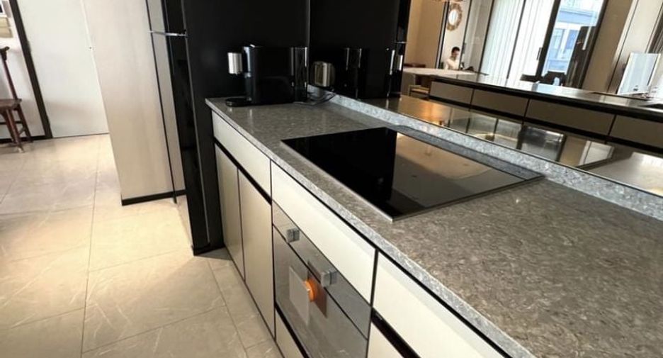 For rent 2 bed condo in Watthana, Bangkok
