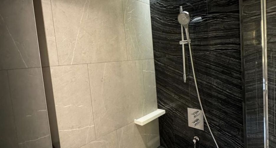 For rent 2 bed condo in Watthana, Bangkok