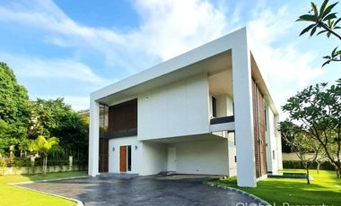 Casa en venta de 4 habitaciones en Sattahip, Chonburi