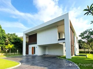 ขาย 4 ห้องนอน บ้านเดี่ยว ใน นาจอมเทียน, พัทยา