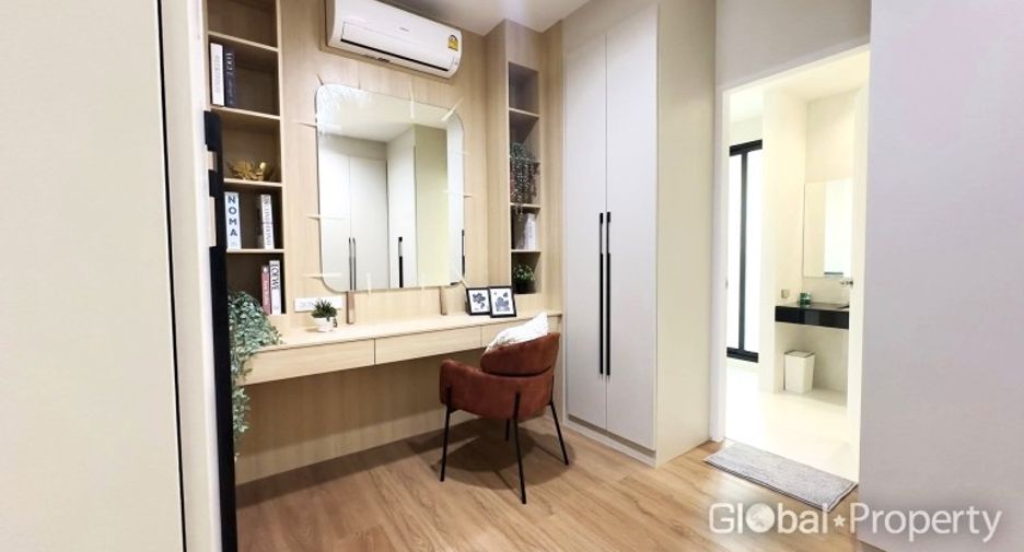 For sale 4 bedrooms house in Sattahip, Chonburi
