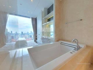 For rent 3 ベッドルーム condo in Khlong Toei, Bangkok