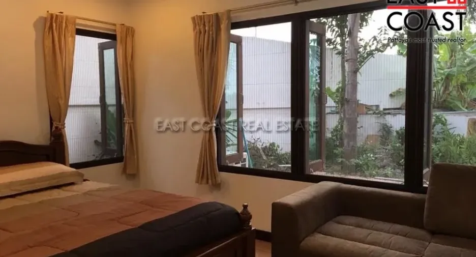 Casa en alquiler y en venta de 4 habitaciones en Bang Saray, Pattaya
