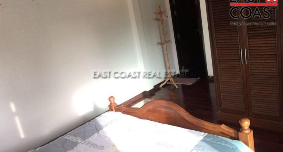 For sale and for rent 4 bedrooms house in Sattahip, Chonburi