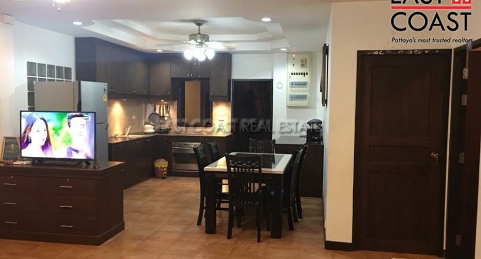 For sale and for rent 4 bedrooms house in Sattahip, Chonburi