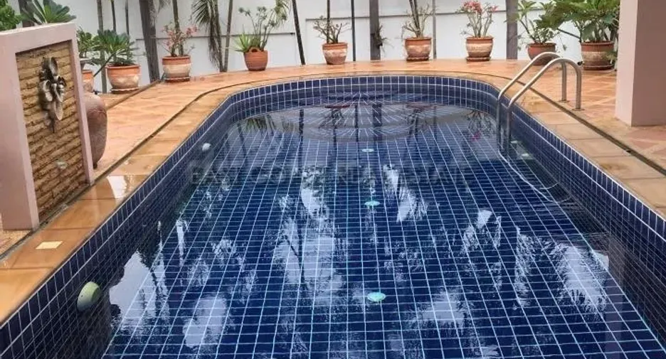 Casa en alquiler y en venta de 4 habitaciones en Bang Saray, Pattaya