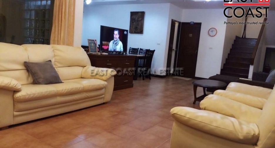 For sale and for rent 4 bedrooms house in Sattahip, Chonburi