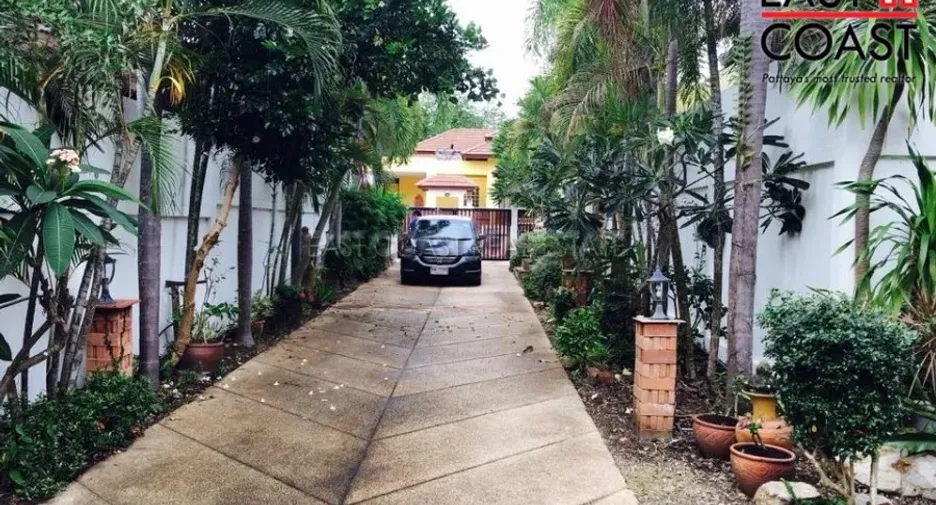 Casa en alquiler y en venta de 4 habitaciones en Bang Saray, Pattaya