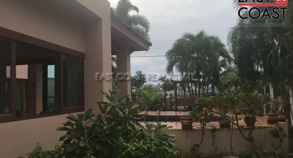 Casa en alquiler y en venta de 4 habitaciones en Bang Saray, Pattaya