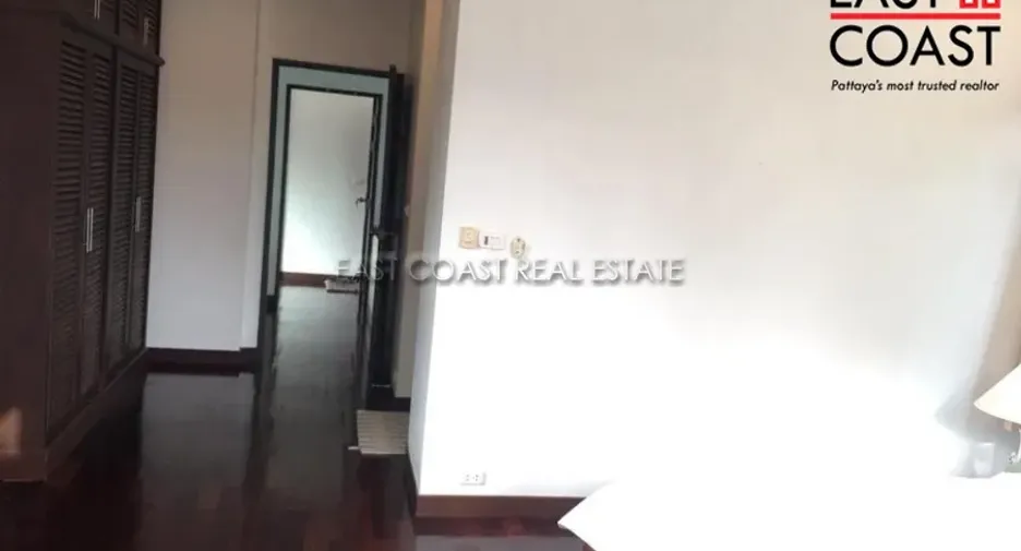 Casa en alquiler y en venta de 4 habitaciones en Bang Saray, Pattaya
