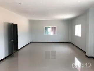 出租 和 出售 仓库 在 Bang Len, Nakhon Pathom