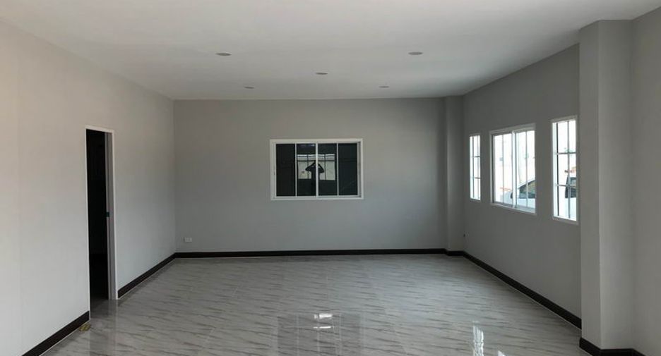 For rent and for sale warehouse in Sai Noi, Nonthaburi