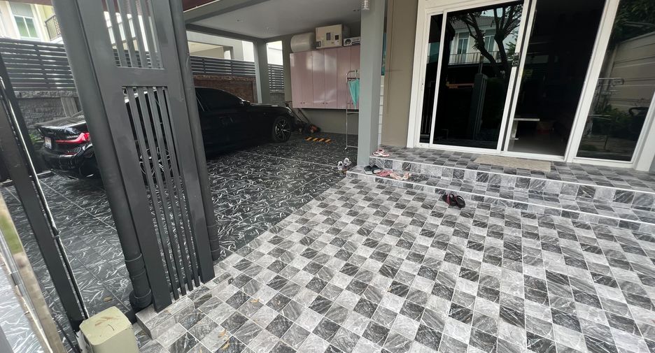 For sale 3 Beds house in Suan Luang, Bangkok