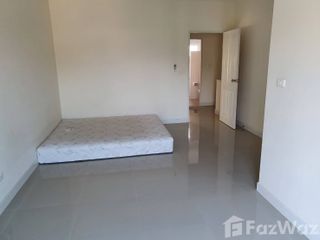 For sale 2 bed townhouse in Mueang Chiang Mai, Chiang Mai