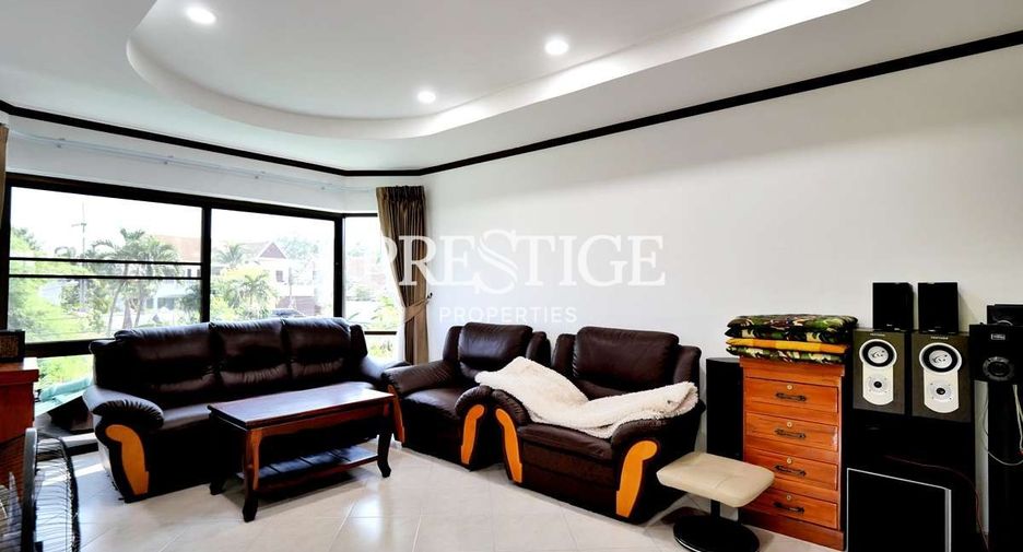 For sale 4 bedrooms house in Sattahip, Chonburi