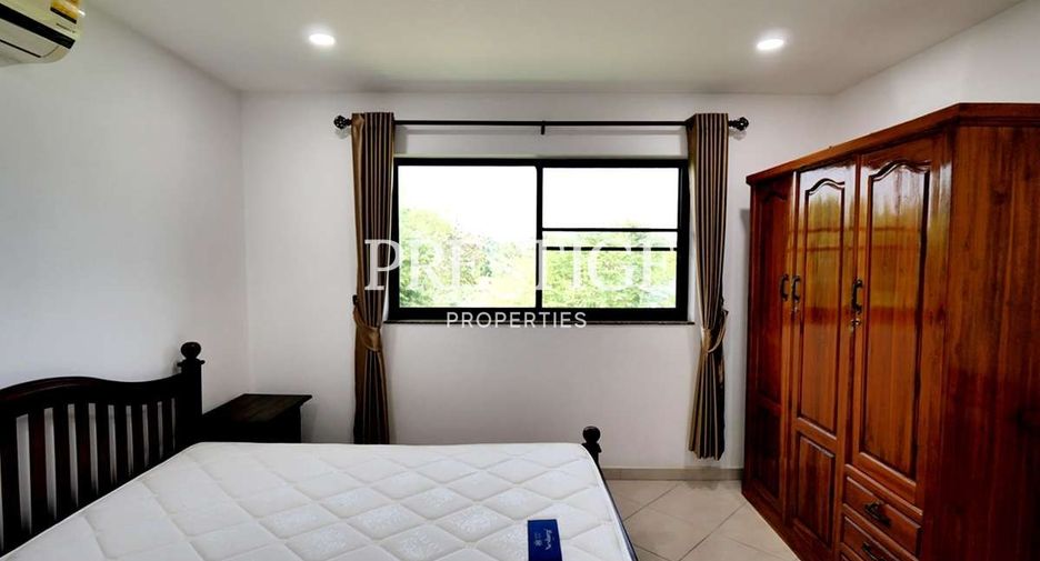 For sale 4 bedrooms house in Sattahip, Chonburi