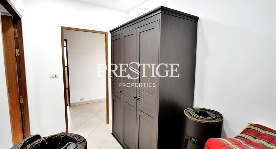 For sale 4 bedrooms house in Sattahip, Chonburi