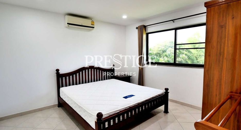 For sale 4 bedrooms house in Sattahip, Chonburi