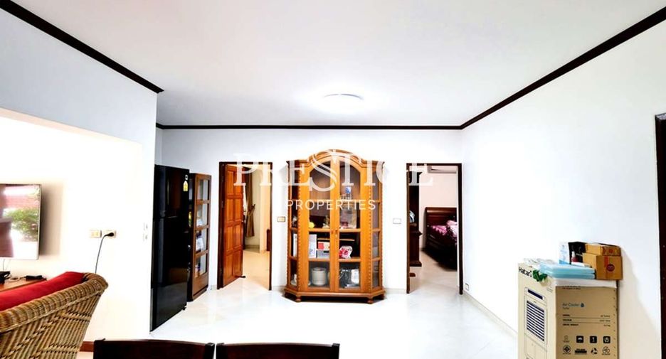 For sale 4 bedrooms house in Sattahip, Chonburi