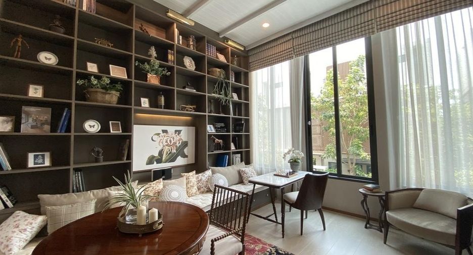 Haus zum Kauf mit 4 Zimmer in Din Daeng, Bangkok