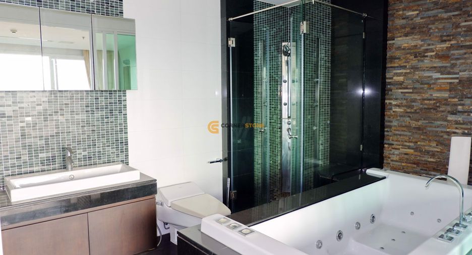 À louer et à vendre 2 chambres condo à North Pattaya, Pattaya