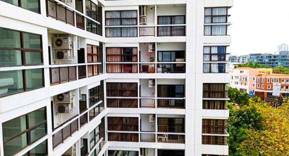For sale 2 bedrooms condo in South Pattaya, Pattaya