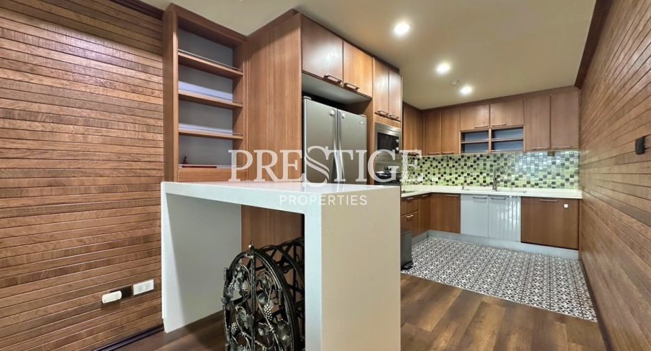 For sale 3 bedrooms condo in Bang Lamung, Chonburi