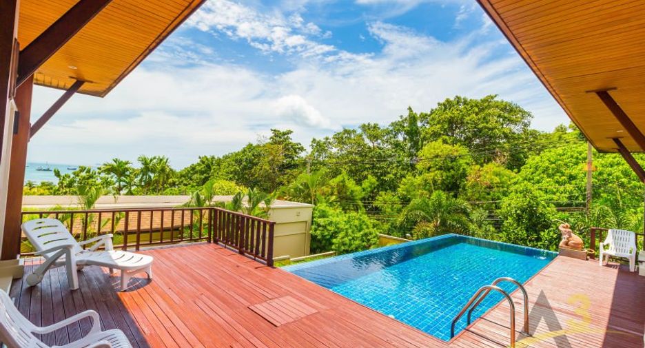 Villa en alquiler y en venta de 4 habitaciones en Mueang Phuket, Phuket