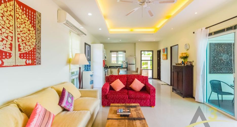 Villa en alquiler y en venta de 4 habitaciones en Mueang Phuket, Phuket