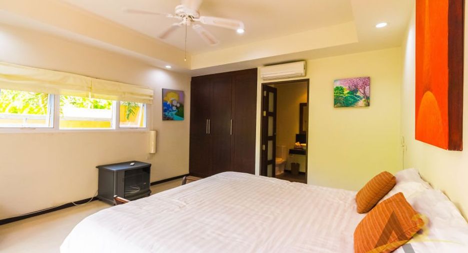 Villa en alquiler y en venta de 4 habitaciones en Mueang Phuket, Phuket