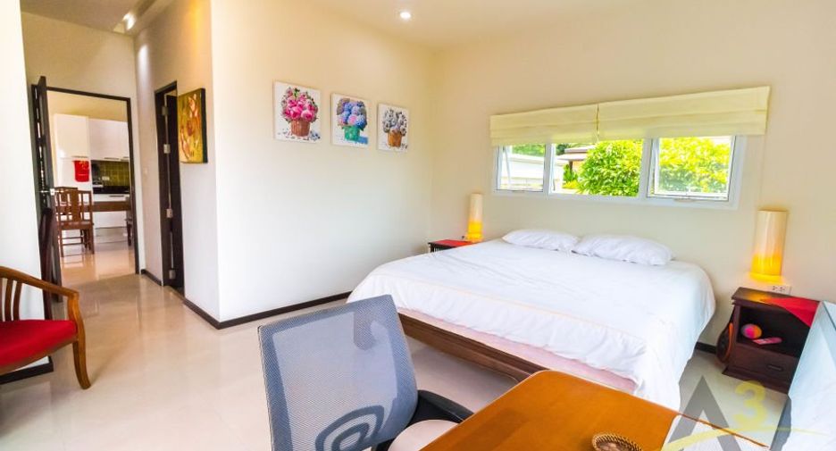 Villa en alquiler y en venta de 4 habitaciones en Mueang Phuket, Phuket