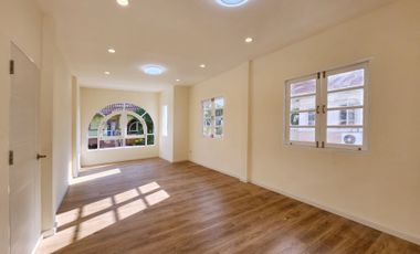 For sale 3 Beds house in Mueang Samut Sakhon, Samut Sakhon