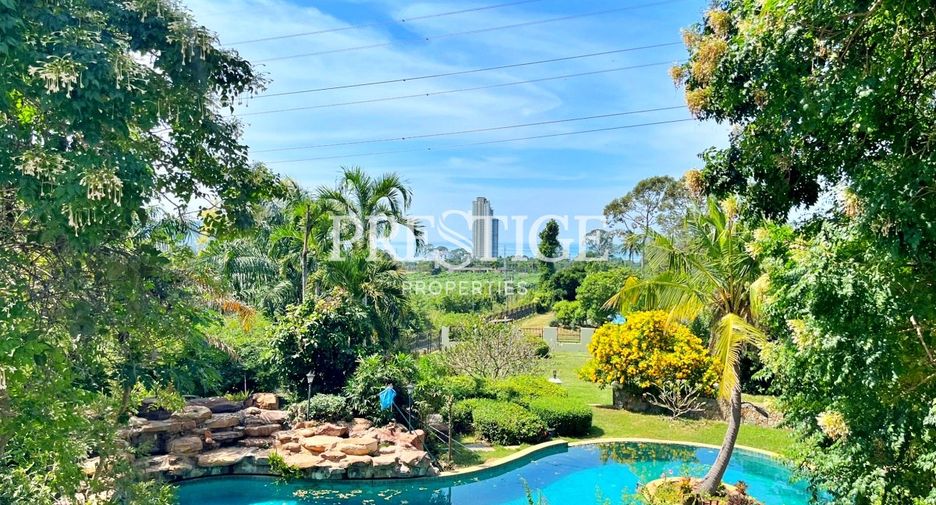 For sale 5 bedrooms house in Sattahip, Chonburi