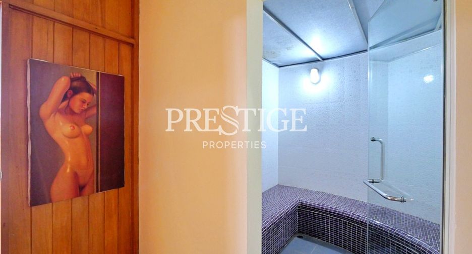 For sale 5 bedrooms house in Sattahip, Chonburi